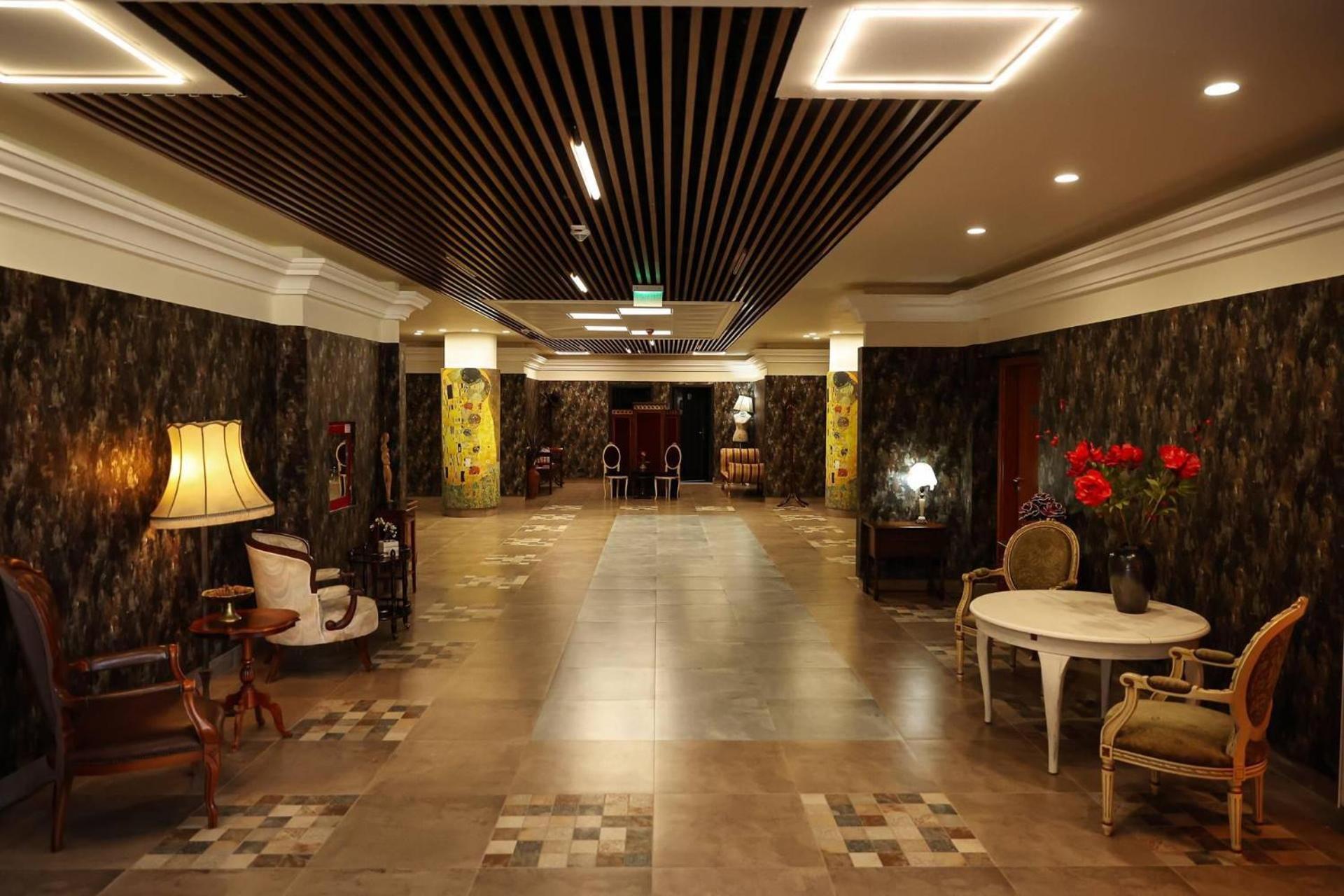 Hotel Senator 3*